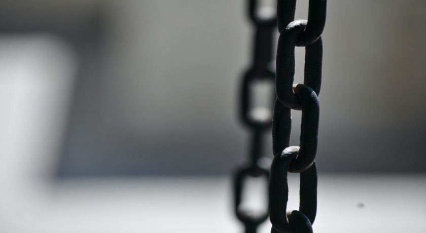 A photo of chains by Hassain Badshah Unsplash