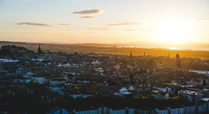 Edinburgh city credit Robert V Ruggiero Unsplash