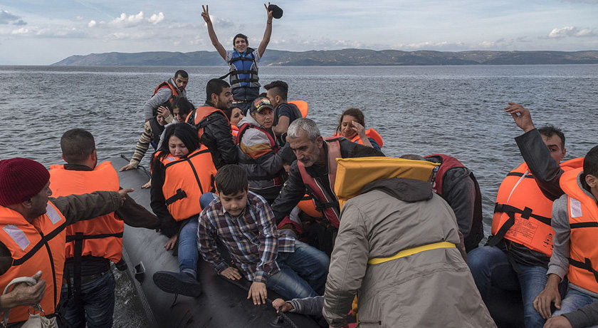 Syrian Refugees reaching Greece credit Ggia