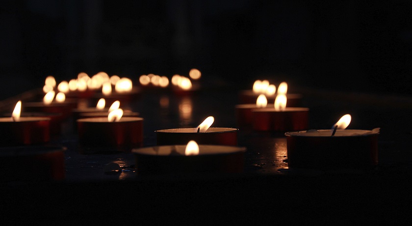 candles zoran kokanovic 530941 unsplash